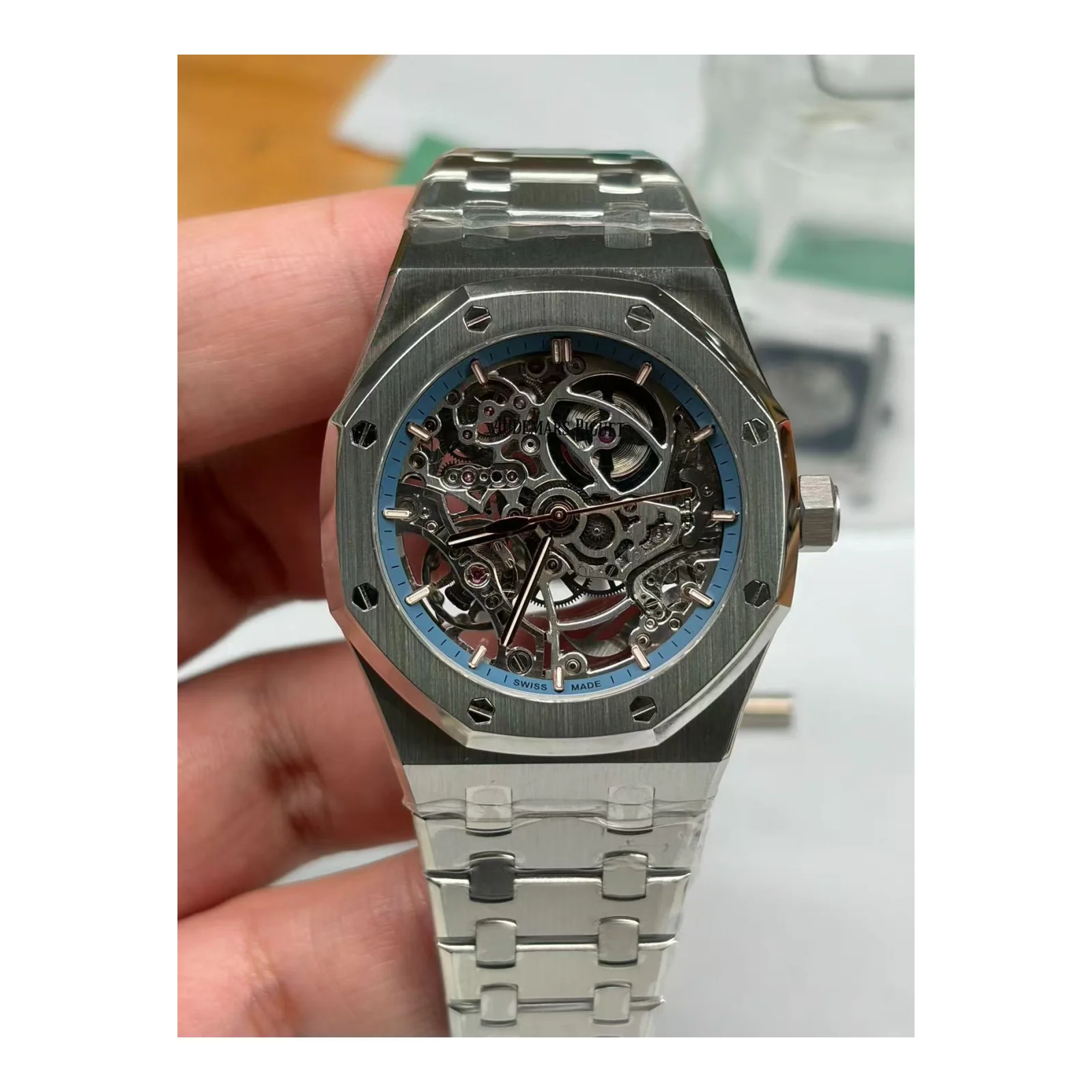 36c6b7ed75db9194f4af39a551777954-catalog-39611.webp